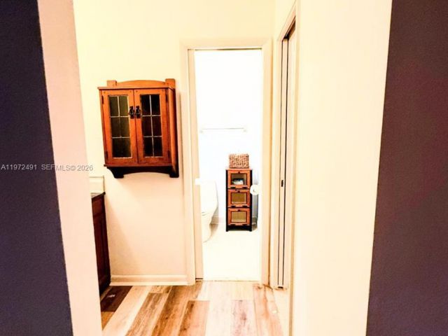 Дом в аренду по адресу 766 NW 24th Ave - фото 7476273