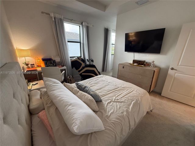 Дом в аренду по адресу 20378 NW 6th Ave 20378 - фото 7480377