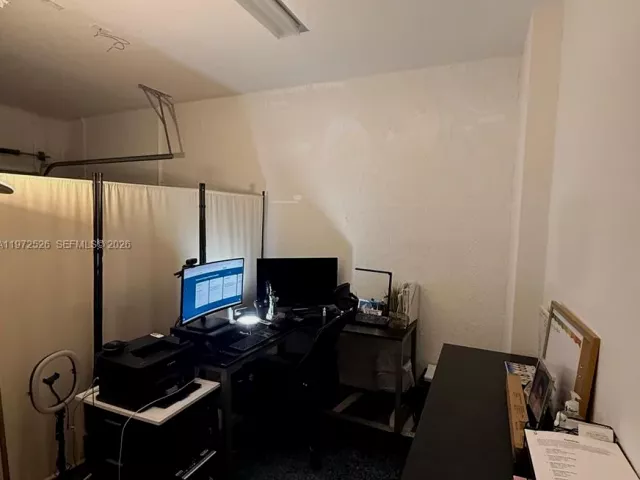 Дом в аренду по адресу 20378 NW 6th Ave 20378 - фото 7480372