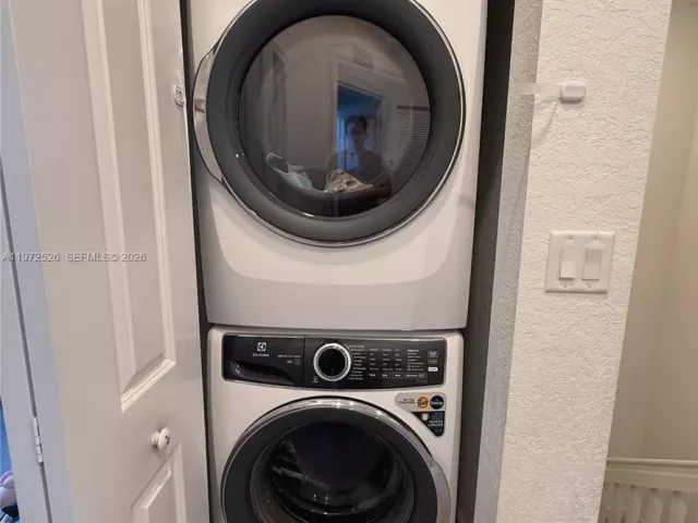 Дом в аренду по адресу 20378 NW 6th Ave 20378 - фото 7480375