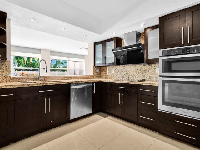 Продажа дома по адресу 5113 Mckinley St - фото 7474848