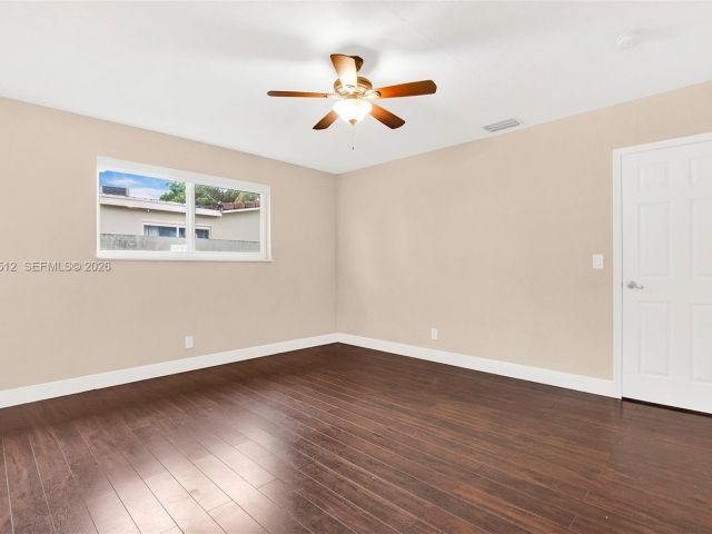 Продажа дома по адресу 5113 Mckinley St - фото 7474852