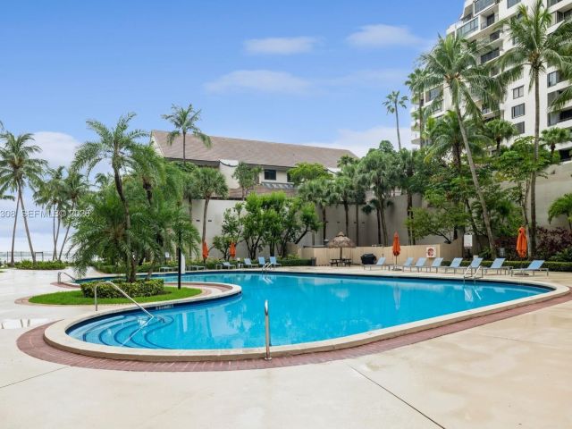 Квартира в аренду номер504 - фото 7469752