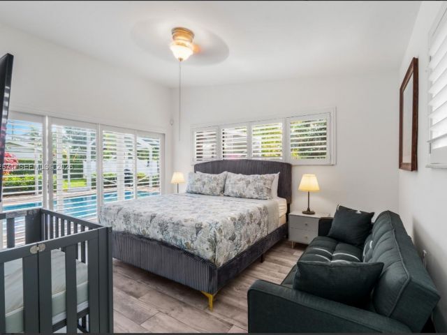 Продажа дома по адресу 811 N Highland Dr - фото 7474829