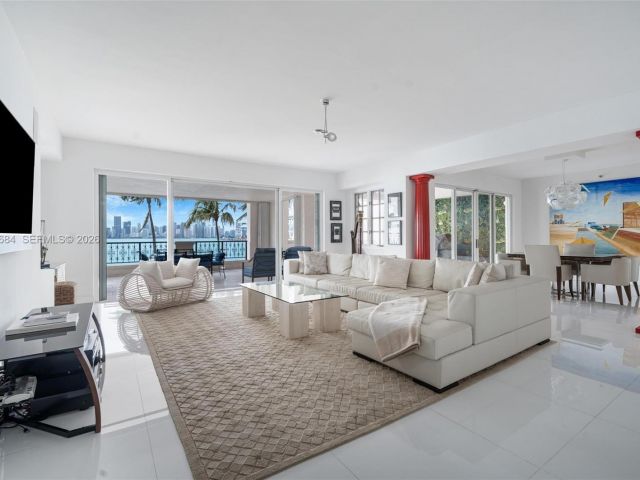 Продажа квартиры #5322 - фото 7504814