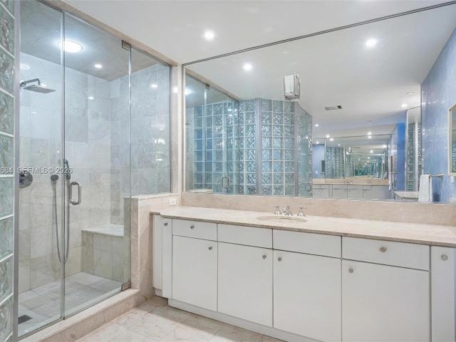 Продажа квартиры #5322 - фото 7504825