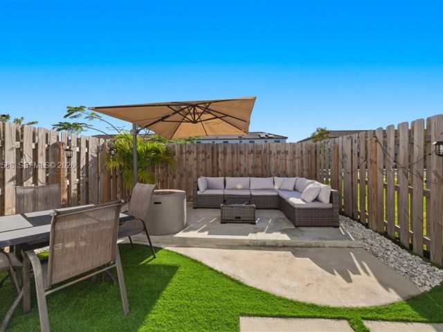 Продажа дома по адресу 12245 NW 24th Pl - фото 7520928