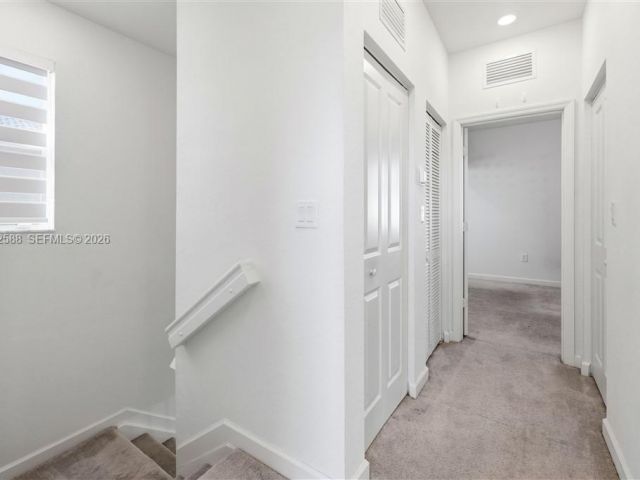 Продажа дома по адресу 12245 NW 24th Pl - фото 7520932