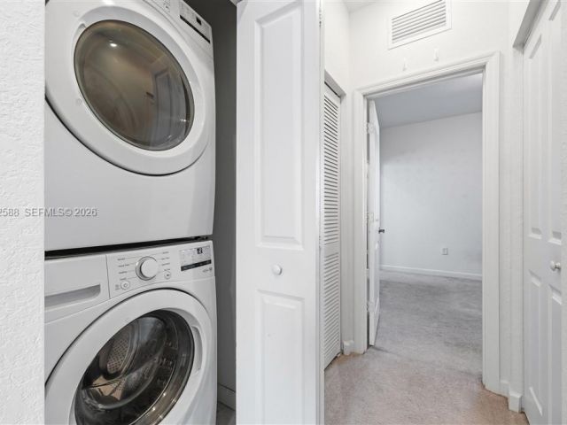 Продажа дома по адресу 12245 NW 24th Pl - фото 7520934