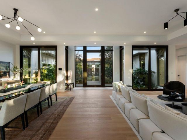 Продажа дома по адресу 6850 Sunrise Ct - фото 7471397