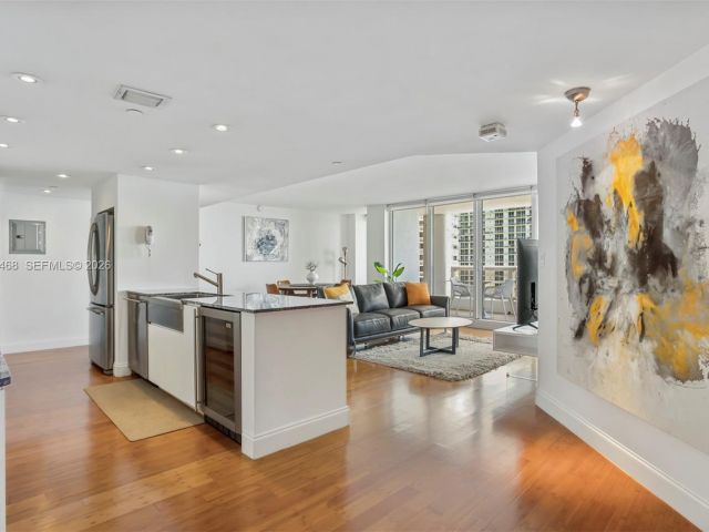 Квартира в аренду номерA-2740 - фото 7496209