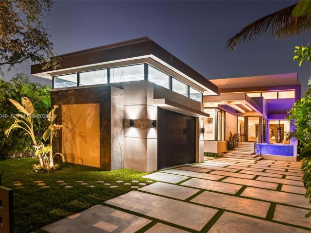 Продажа дома по адресу 723 NE 77th St - фото 7463667