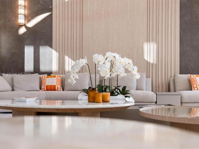 Продажа дома по адресу 723 NE 77th St - фото 7463674