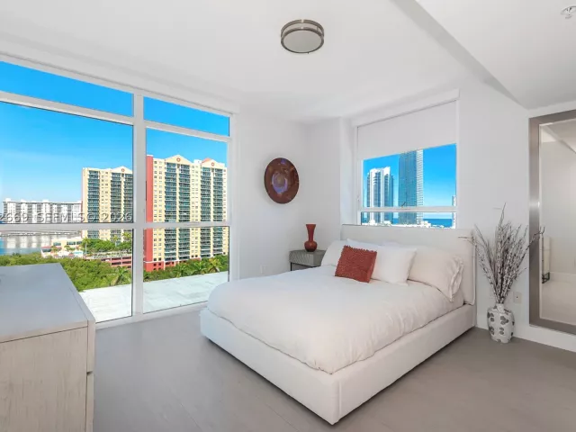 Продажа квартиры #1222 SE CORNER UNIT - фото 9098401