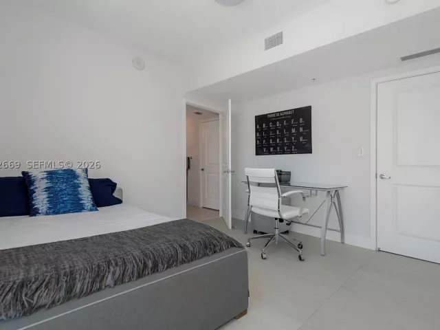 Продажа квартиры #1222 SE CORNER UNIT - фото 9098408