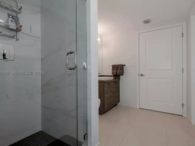 Продажа квартиры #1222 SE CORNER UNIT - фото 9098411