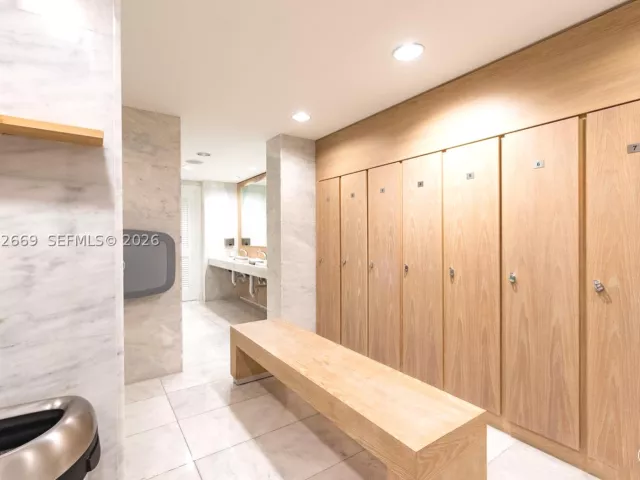 Продажа квартиры #1222 SE CORNER UNIT - фото 9098423