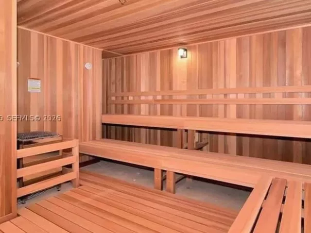 Продажа квартиры #1222 SE CORNER UNIT - фото 9098424