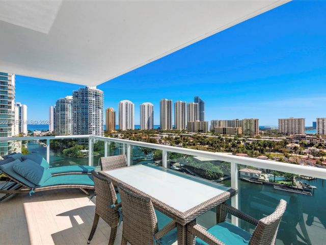 Продажа квартиры #1222 SE CORNER UNIT - фото 7497120