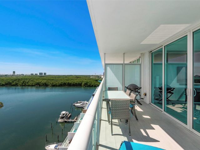 Продажа квартиры #1222 SE CORNER UNIT - фото 7497123