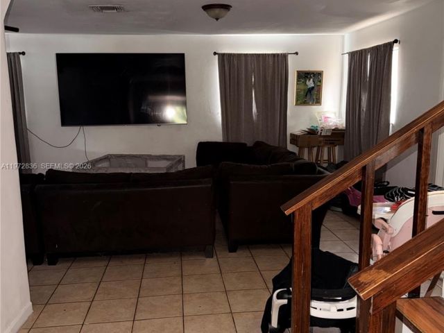 Продажа дома по адресу 7191 Park St - фото 7474819