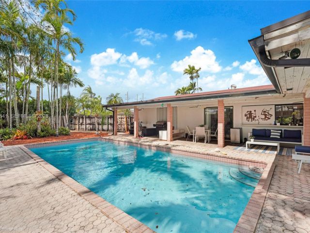 Продажа дома по адресу 9860 SW 122nd St - фото 7517049