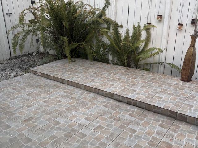 Продажа дома по адресу 13505 NE 23rd Ct - фото 7475816