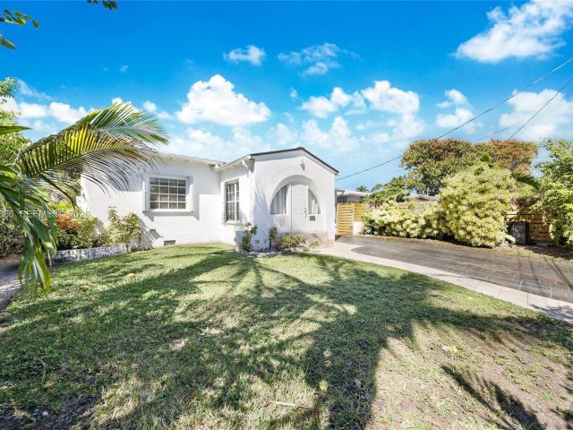 Дом в аренду по адресу 9056 Emerson Ave - фото 7467202