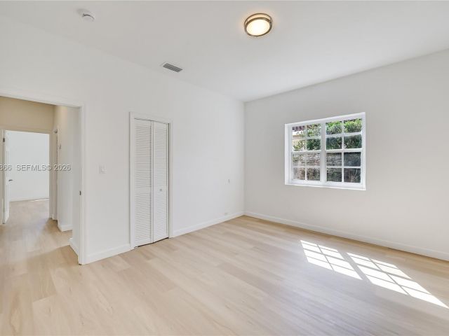 Дом в аренду по адресу 9056 Emerson Ave - фото 7467210