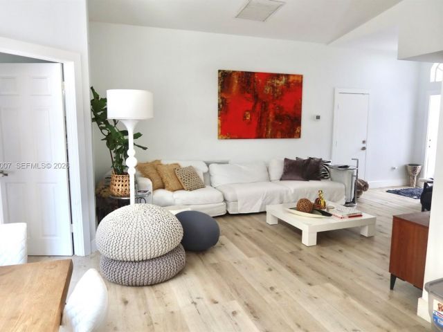 Продажа дома по адресу 5862 NW 113th Pl - фото 7486148