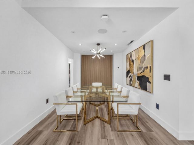 Продажа дома по адресу 1424 Algardi Ave - фото 7525545