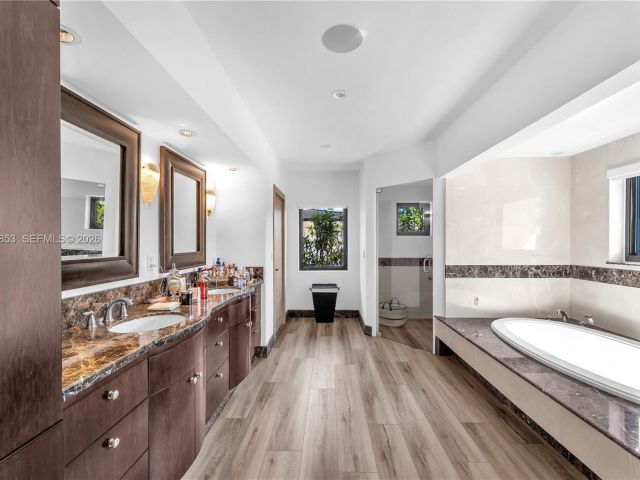 Продажа дома по адресу 1424 Algardi Ave - фото 7525552