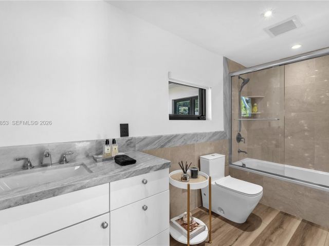 Продажа дома по адресу 1424 Algardi Ave - фото 7525554