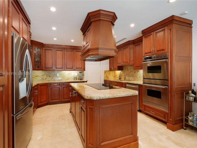 Дом в аренду по адресу 7322 Vistalmar St - фото 7471604