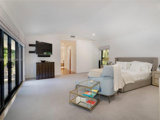 Дом в аренду по адресу 7322 Vistalmar St - фото 7471606