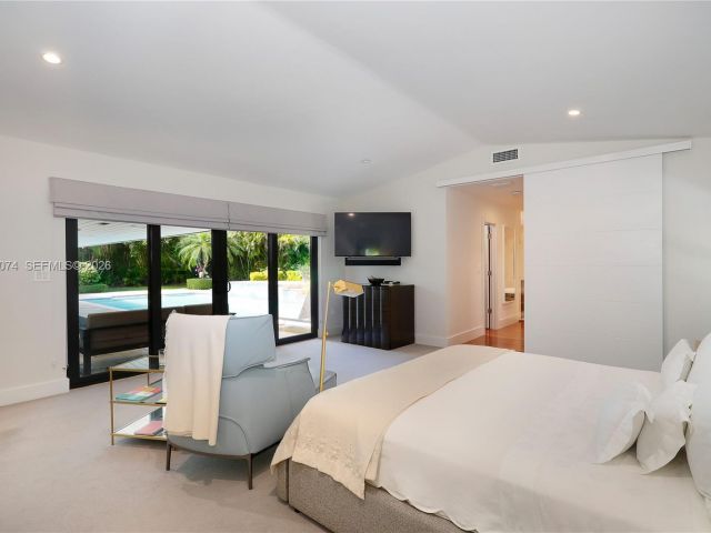 Дом в аренду по адресу 7322 Vistalmar St - фото 7471607