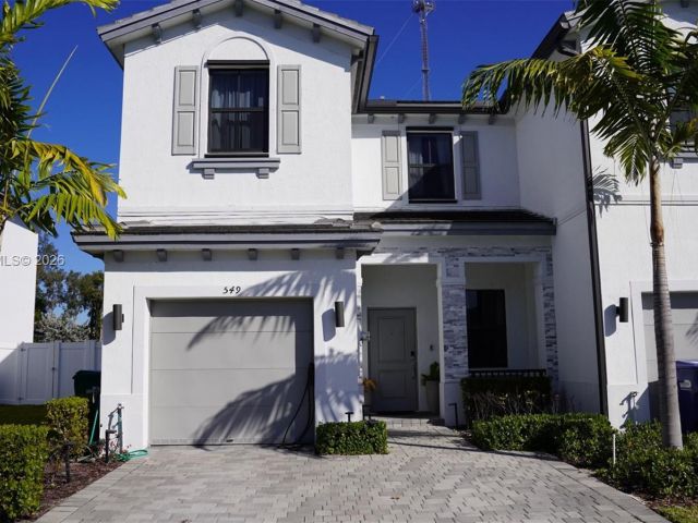 Дом в аренду по адресу 549 NW 204th St - фото 7480329