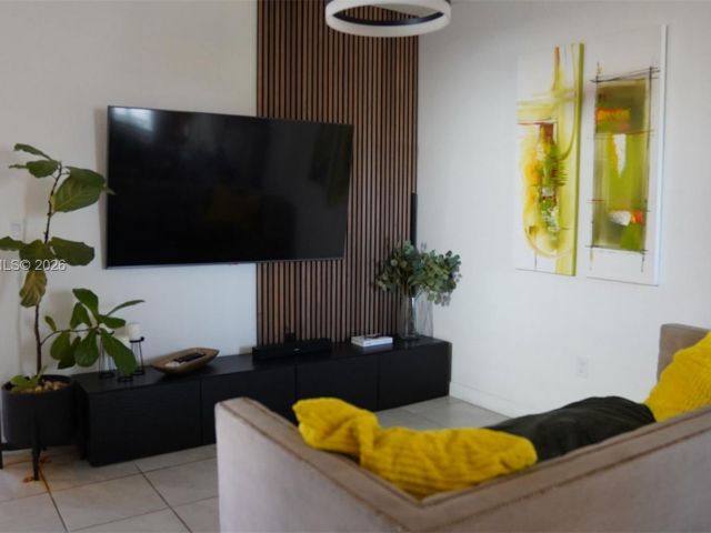 Дом в аренду по адресу 549 NW 204th St - фото 7480337