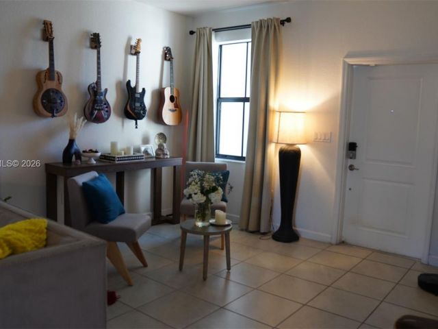 Дом в аренду по адресу 549 NW 204th St - фото 7480338