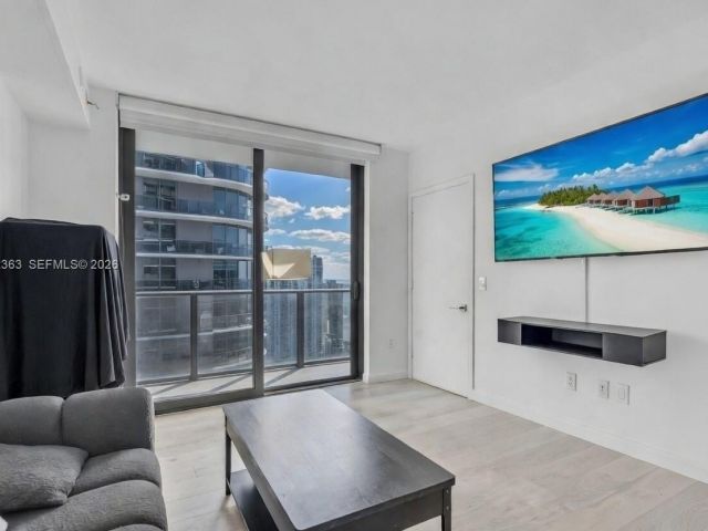 Продажа квартиры #3703 - фото 7508354