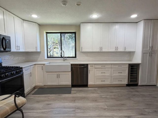 Продажа дома по адресу 6311 La Gorce Dr - фото 7469273