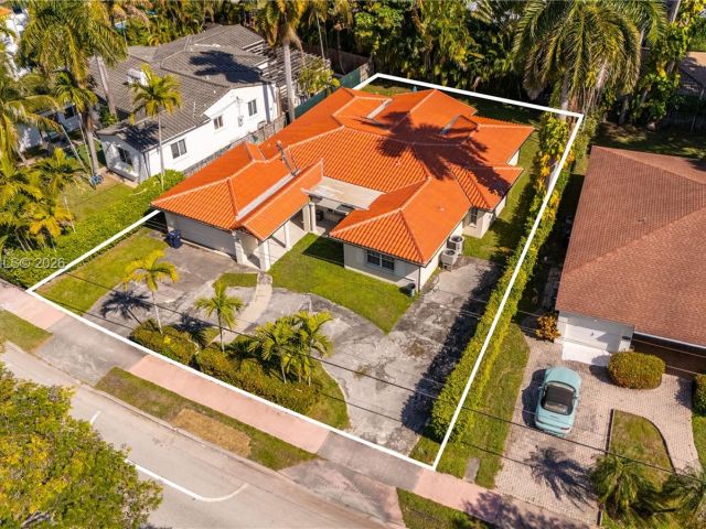 Продажа дома по адресу 4555 Alton Rd - фото 7469278