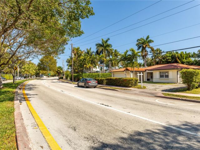 Продажа дома по адресу 4555 Alton Rd - фото 7469285