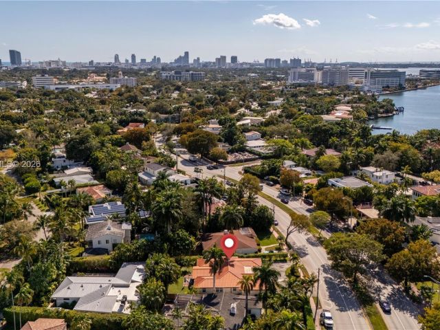 Продажа дома по адресу 4555 Alton Rd - фото 7469289