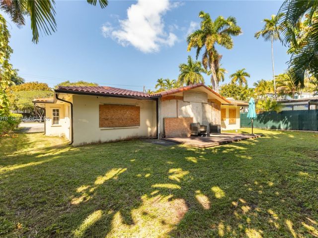 Продажа дома по адресу 4555 Alton Rd - фото 7469296