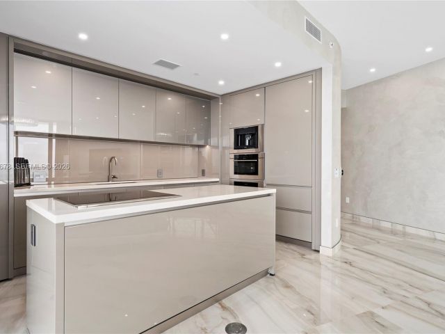 Продажа квартиры #4505 - фото 7495775