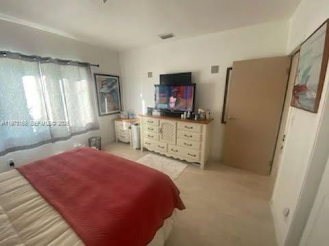 Дом в аренду по адресу 2239 Johnson St 0 - фото 7472977