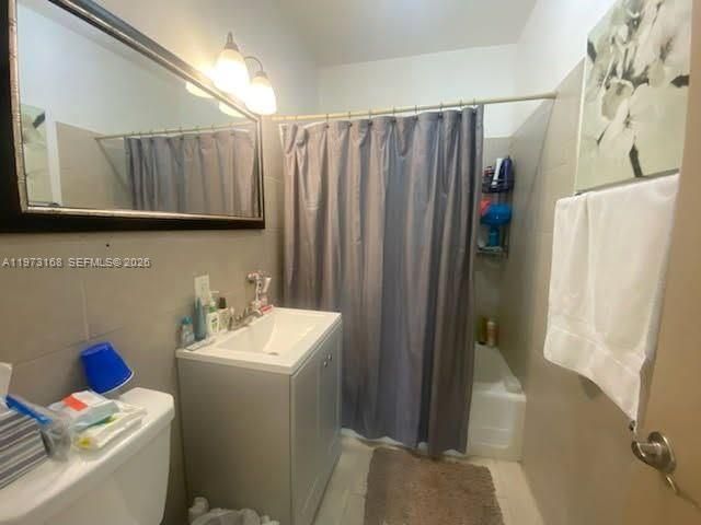 Дом в аренду по адресу 2239 Johnson St 0 - фото 7472979