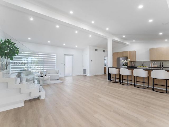 Продажа дома по адресу 2548 Tortugas Ln - фото 7483330