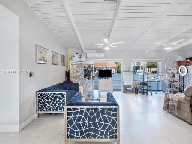 Продажа дома по адресу 13710 SW 18th Ter - фото 7531447